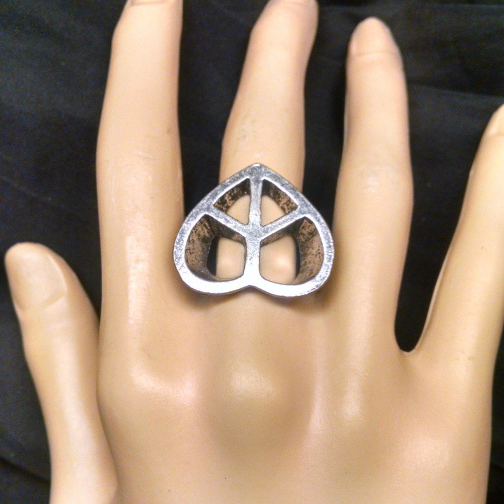 Rare Vintage Antique Style Heart Peace Sign Ring - Picture 3 of 14